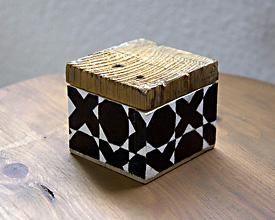 Octagons and crosses box